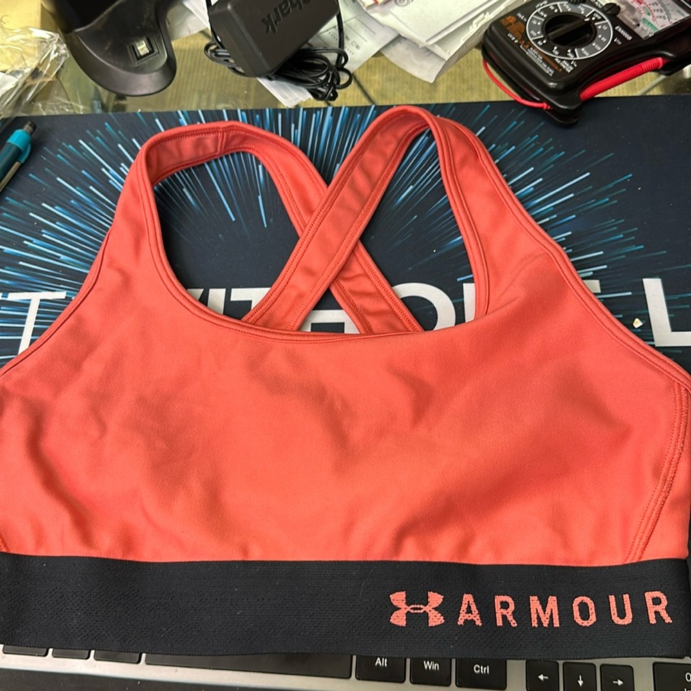 Under Armour sports bra size small